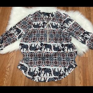 Rue 21 Woman’s Top size XL Elephant Print